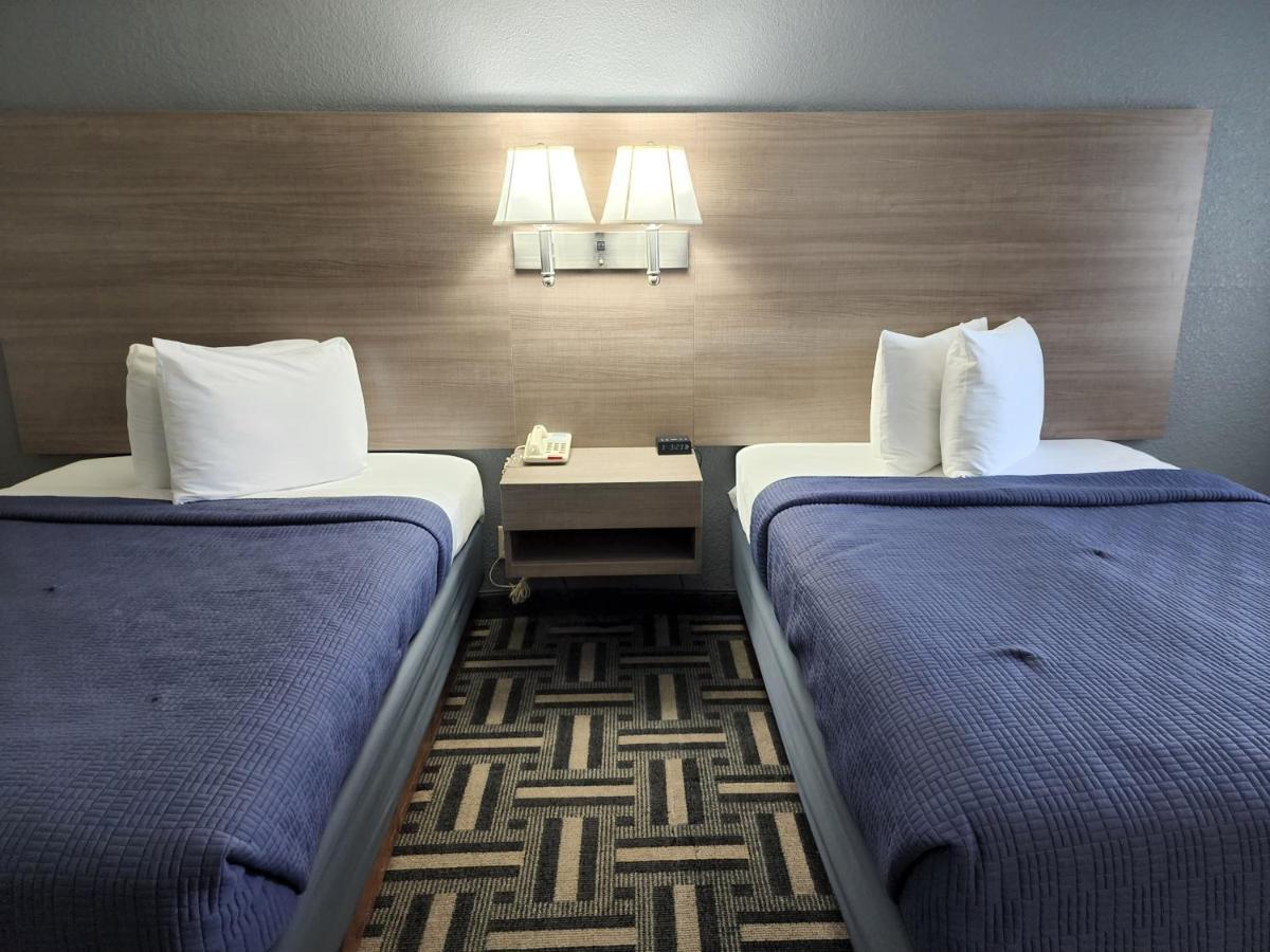 Drakes Creek Inn - Formerly The Relax Inn Hendersonville Ngoại thất bức ảnh