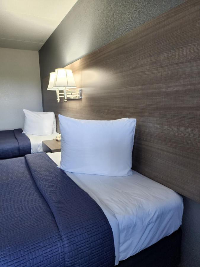 Drakes Creek Inn - Formerly The Relax Inn Hendersonville Ngoại thất bức ảnh