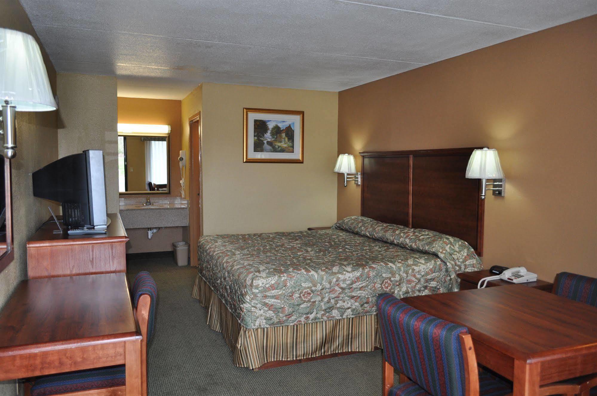 Drakes Creek Inn - Formerly The Relax Inn Hendersonville Ngoại thất bức ảnh