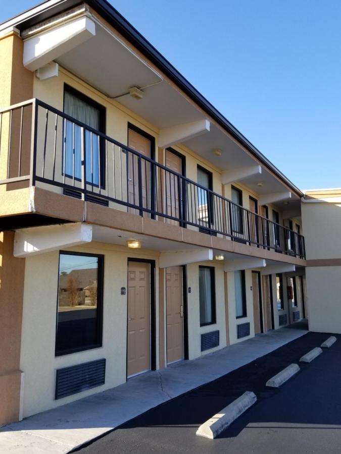 Drakes Creek Inn - Formerly The Relax Inn Hendersonville Ngoại thất bức ảnh